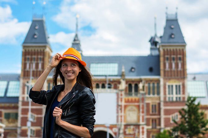 Private transfers from or to Schiphol (AMS) airport Amsterdam - Communication That Makes the Difference: Texts, Signs, and Simple Etiquette