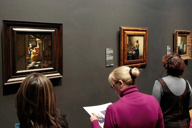 Rijksmuseum Amsterdam Exclusive Guided Tour w/ Reserved Entry - How the guide makes you look better, not just look longer