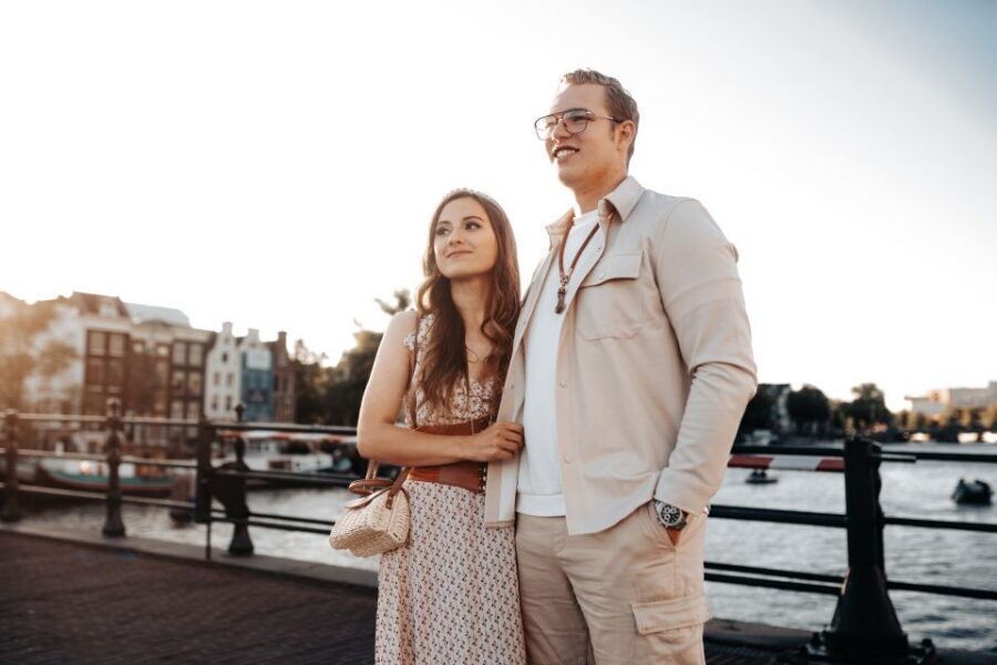 Romantic Photoshoot Experience for Couples in Amsterdam - Meeting Near Huidenstraat and Herengracht: How the Session Starts