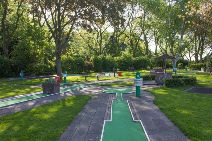 Rotterdam: 18-Hole Mini-Golf Game - Should You Book Minigolf Rotterdam?