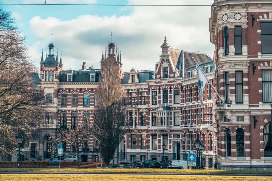 Rotterdam: Highlights & Gems Walking Tour with Dutch Local - Pace and comfort: how to handle the 15,000 steps