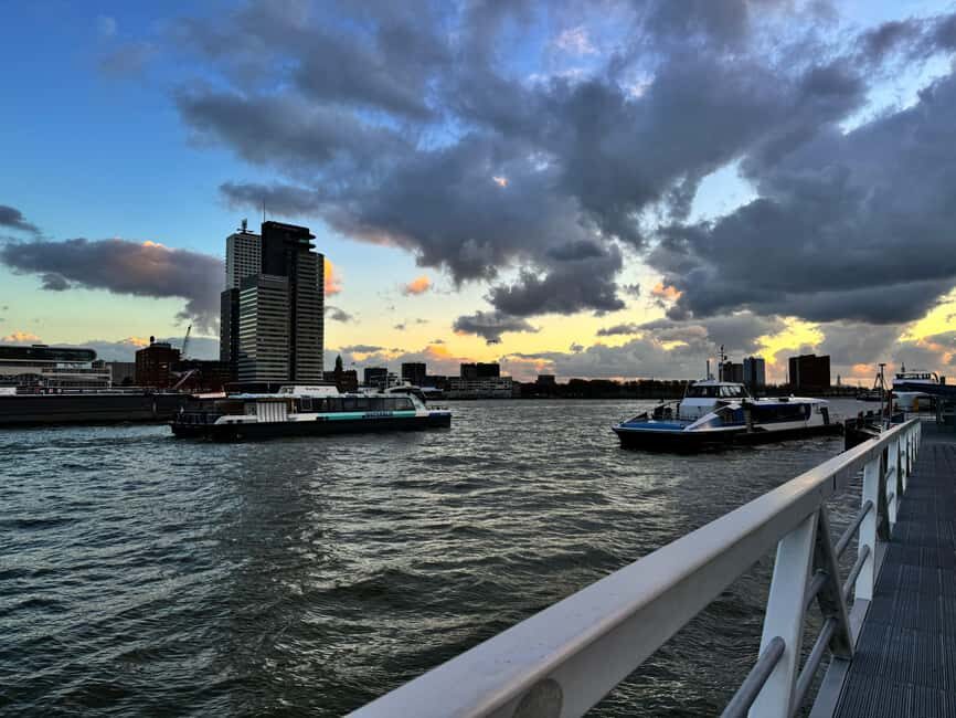 Rotterdam: Waterbus Ticket to Dordrecht and/or Kinderdijk - Turning this day into the Biesbosch: hiking, cycling, and boat time