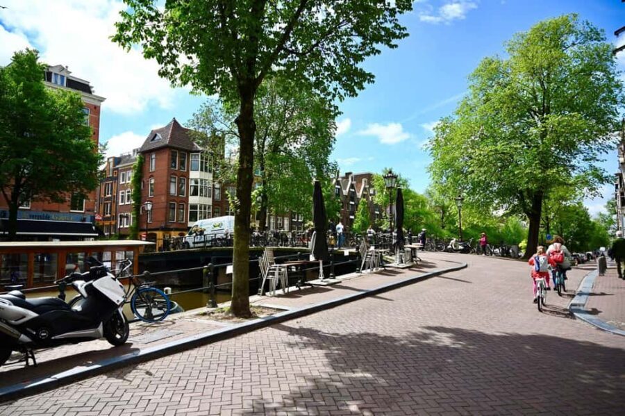 Secret Food Tours Amsterdam - Jordaan canals and 17th-century stories you can taste