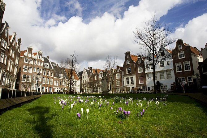 Secrets of Amsterdam Walking Tour plus Dutch Sweets Tasting - Begijnhof: the quiet pause that gives the walk character