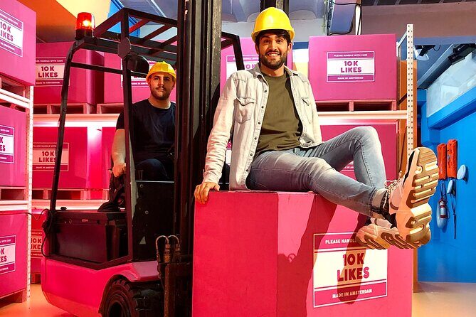 Skip the Line: Youseum Amsterdam Ticket - The photo rooms themselves: what makes them fun (and a little tricky)