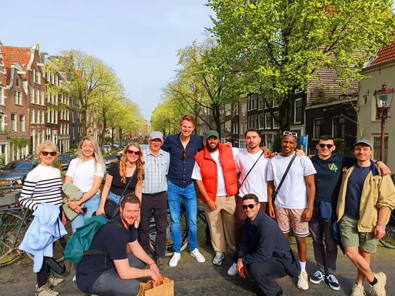 Skipping Lines & Sipping Beers: A History Tour of Amsterdam - Who should book this history, food, and beer tour?