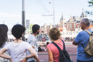 Small-Group Walking Tour with Amsterdam Canal Cruise - Nieuwe Kerk and the Royal Palace Area: Photo Stops with a Point