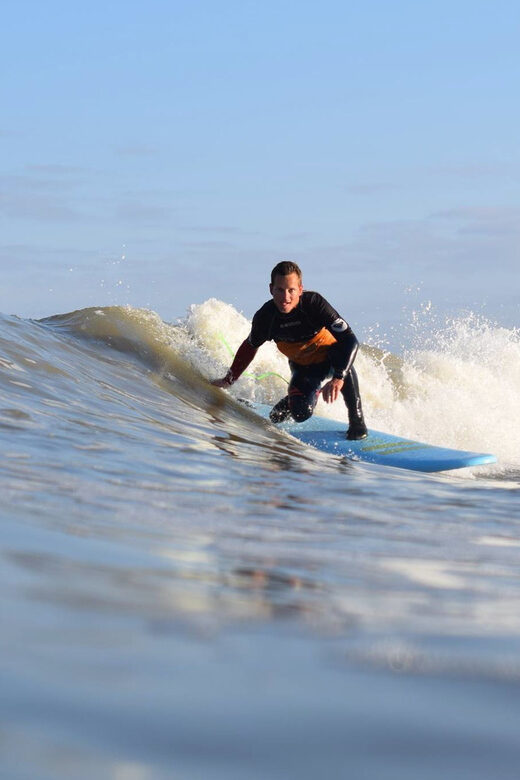 The Hague: Beginner's Surf Lesson - A 2-hour surf start in Scheveningen’s seaside playground