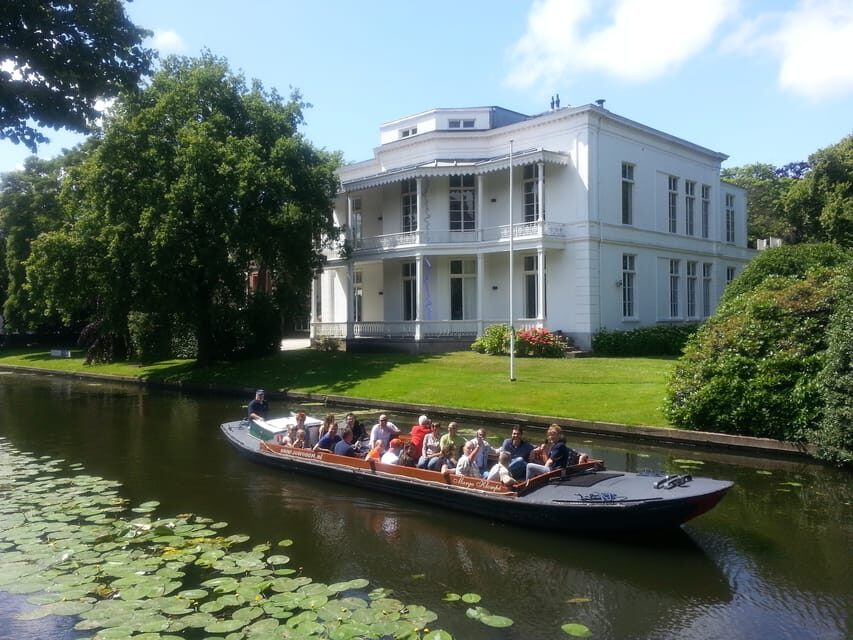 The Hague: City Canal Cruise - Stop-by-Stop Feel: How the Guide Builds the Story as You Float