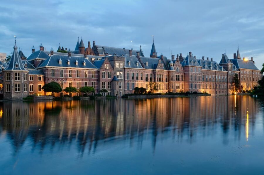The Hague: City Walking Tour - Old village streets and hidden treasures: the human-scale part of the route