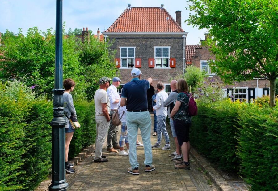 The Hague: Courtyard Walking Tour - Key Courtyard Walking Tour Takeaways
