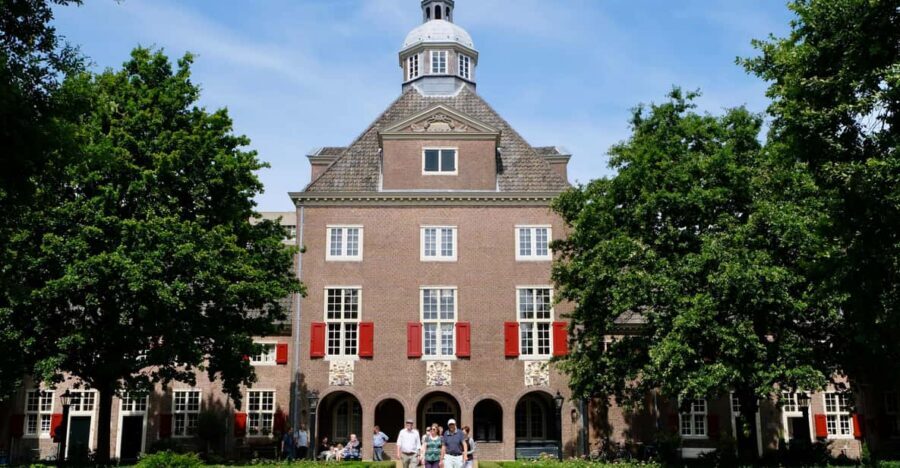 The Hague: Courtyard Walking Tour - Why The Hague’s Courtyards Feel Like a Secret City