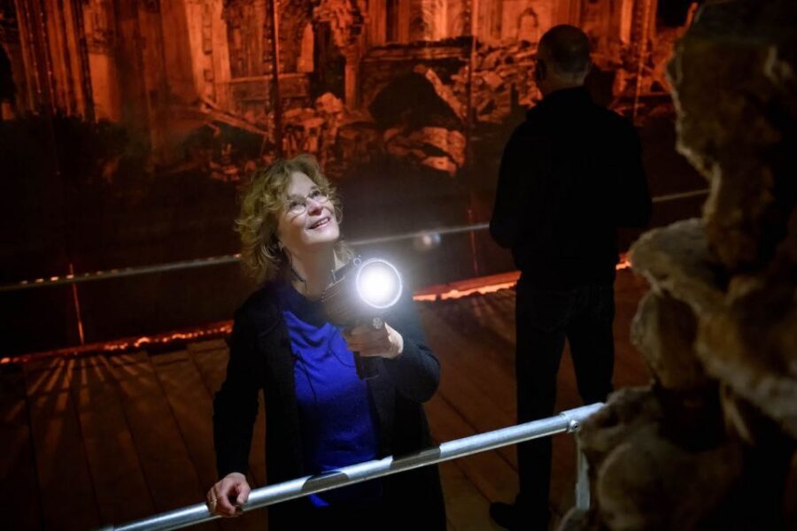 Utrecht: DOMunder Entry Ticket with Guide - The 75-minute mix: guide first, then torch-led exploration