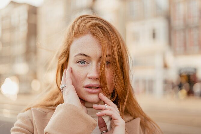 Vacation Photoshoot & Tour in Amsterdam - How the 1-hour session works on your feet