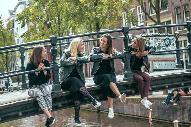 Vacation Photoshoot & Tour in Amsterdam - Picking backdrops: canals, Jordaan streets, Skinny Bridge, Rijksmuseum area