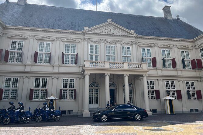 Visit the Girl with the Pearl Earring, The Hague & Delft City - Best for: who will enjoy this day the most