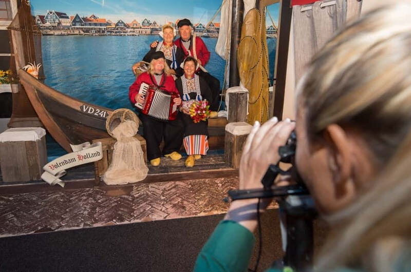 Volendam: Photo Opportunity in Traditional Dutch Costume - Meeting the Team and Getting Set Up