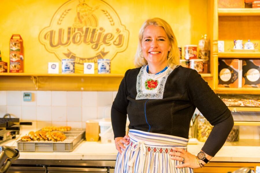 Volendam: Stroopwafel Experience with Tasting - Volendam Stroopwafels: What This Experience Is Really About