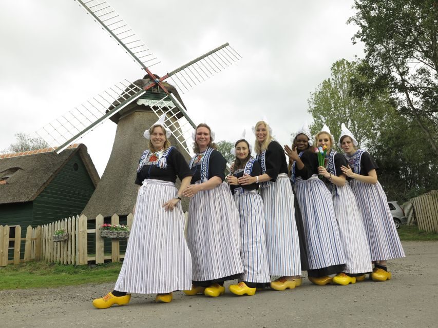 Volendam: Traditional Costume Photo with Cheese & Clog Tour - Stop 3: The Clog Factory Viewing (Wood to Footwear)