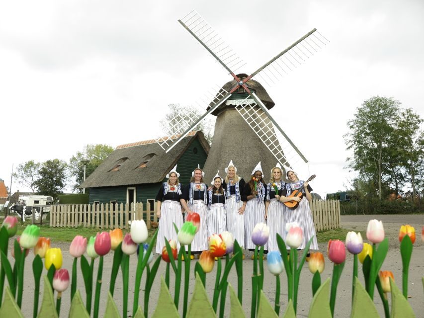 Volendam: Traditional Costume Photo with Cheese & Clog Tour - Getting to Simonehoeve (Katwoude/Volendam) Without Wasting Your Day