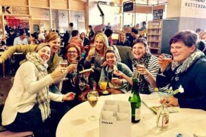 Walking Rotterdam Food Tour - Markthal: where the Dutch food classics make sense