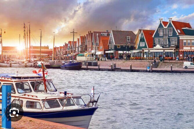 Windmills Country side tour Zaanse Schans-Cheesefactory-Volendam - How this private Windmills–Cheese–Volendam route fits your day