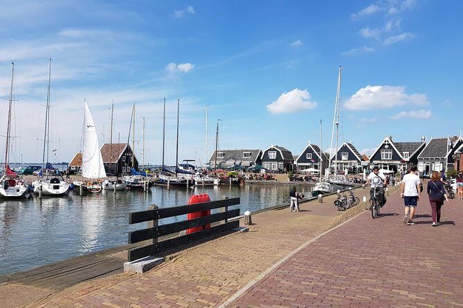 Zaanse Schans and Volendam Private Tour – Clogs, Cheese and More - Stop 1 at Zaanse Schans: windmills you can actually walk through