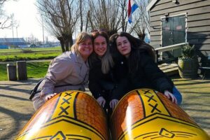 Zaanse Schans Windmills, Cheese and Volendam Tour from Amsterdam - Zaanse Schans windmills and clogs: the Dutch heritage sampler