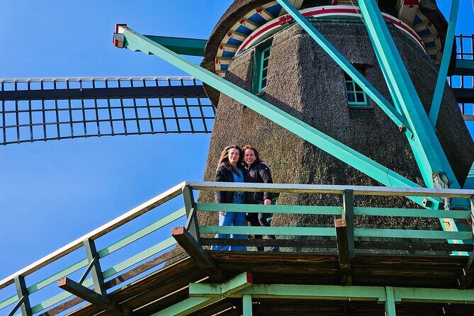 Zaanse Schans Windmills, Cheese and Volendam Tour from Amsterdam - Timing, group size, and the language factor