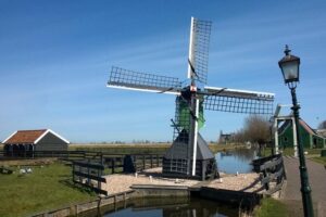 Zaanse Schans Windmills, Clogs and Dutch Cheese Small-Group Tour from Amsterdam - Meeting at LOT61 and Riding Out of Amsterdam