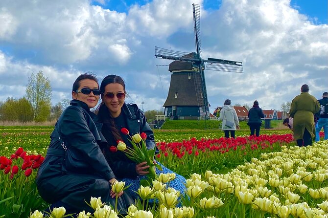 Discover Holland’s Beautiful Tulip Fields with an Expert Guide - Twisk and Venhuizen tulip fields: the photo-and-walk setup