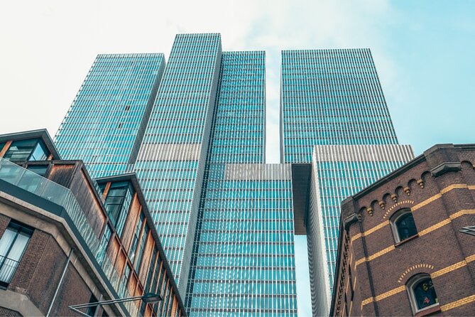 Discover Rotterdam: Classic Highlights Bike Tour with a Local - Museum Quarter and the Art Depot Boijmans Van Beuningen icon