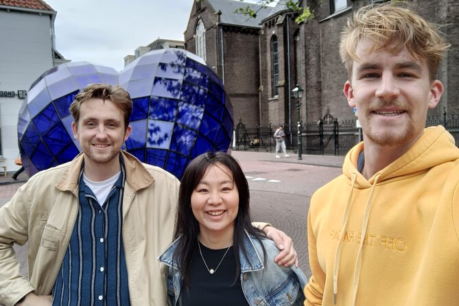 Private Walking Tour of Delft: Dive into the Dutch Golden Age - Hugo Grotius on Markt: how the tour sets you up fast